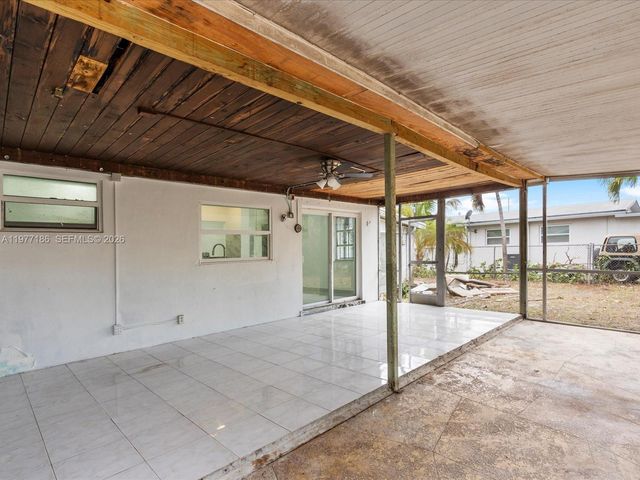 4331 SW 31st Dr, West Park, FL 33023