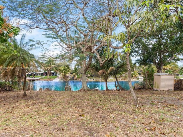 4331 SW 31st Dr, West Park, FL 33023