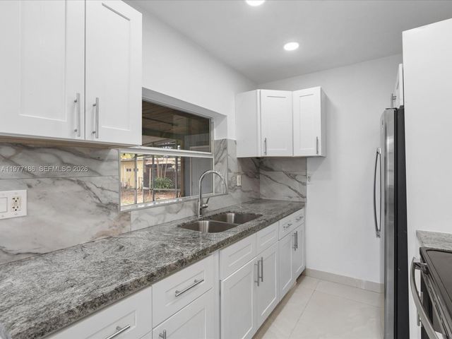 4331 SW 31st Dr, West Park, FL 33023