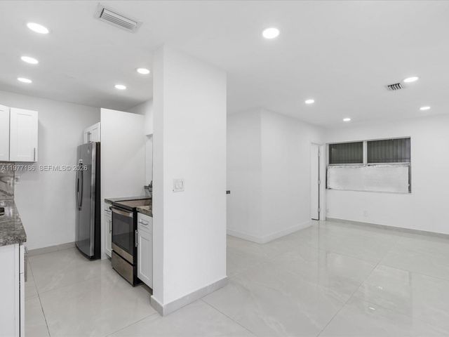 4331 SW 31st Dr, West Park, FL 33023