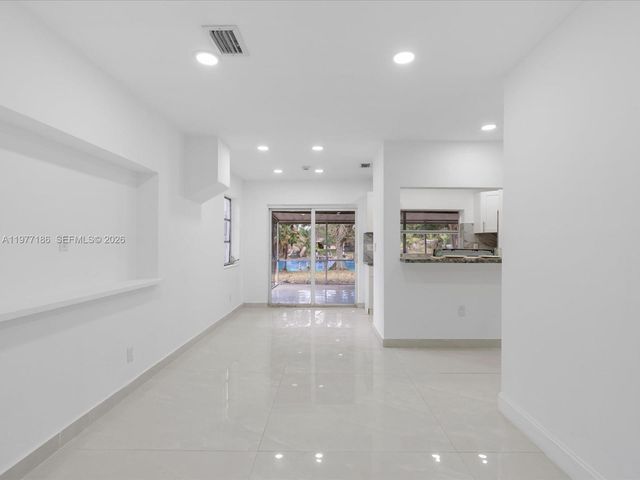 4331 SW 31st Dr, West Park, FL 33023