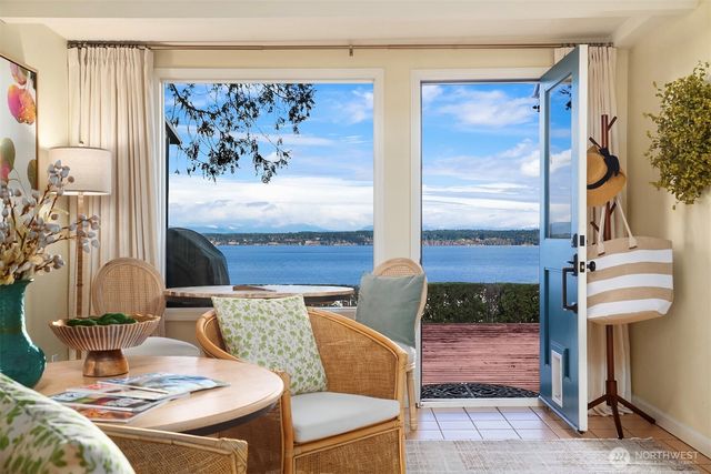 2197 Highland Drive, Camano Island, WA 98282