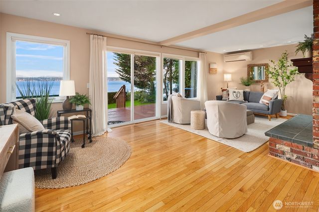 2197 Highland Drive, Camano Island, WA 98282