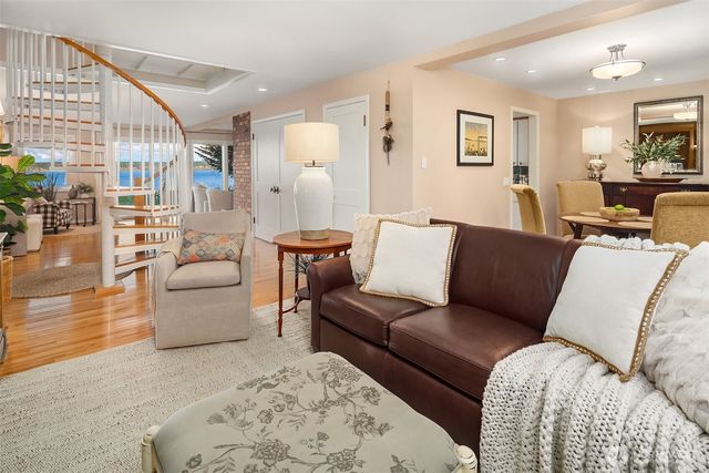 2197 Highland Drive, Camano Island, WA 98282