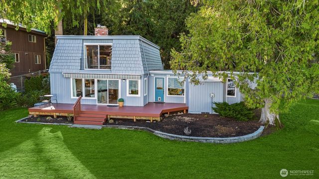 2197 Highland Drive, Camano Island, WA 98282
