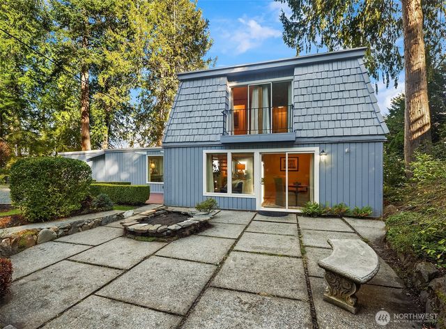 2197 Highland Drive, Camano Island, WA 98282