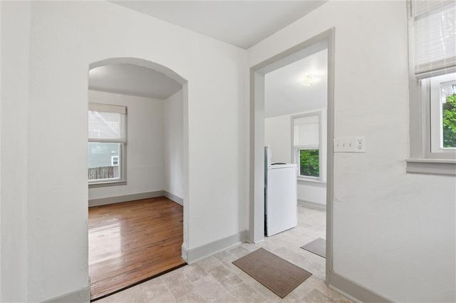 7 N Iron Street, Paola, KS 66071