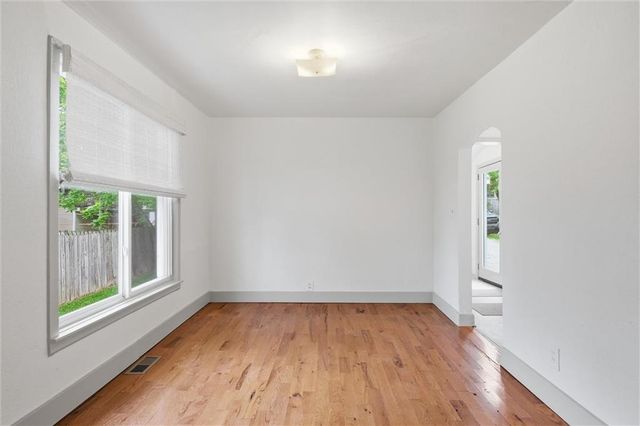 7 N Iron Street, Paola, KS 66071