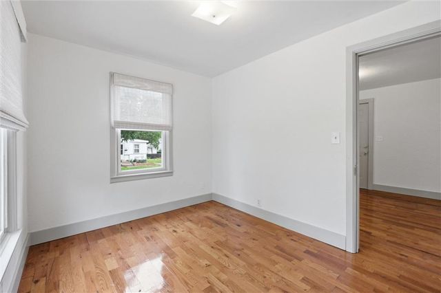7 N Iron Street, Paola, KS 66071