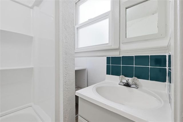 7 N Iron Street, Paola, KS 66071