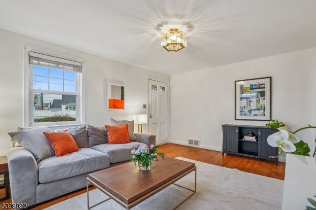 944 Burlington Ave, Union Twp., NJ 07083