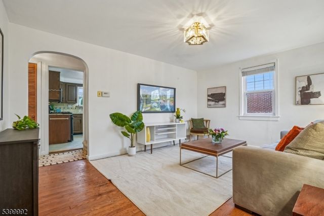 944 Burlington Ave, Union Twp., NJ 07083