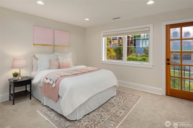 1126 33rd Avenue S, Seattle, WA 98144