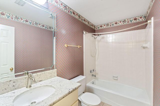 502 Brentwood Drive, Lufkin, TX 75901