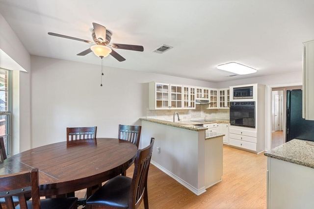 502 Brentwood Drive, Lufkin, TX 75901