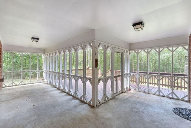 502 Brentwood Drive, Lufkin, TX 75901