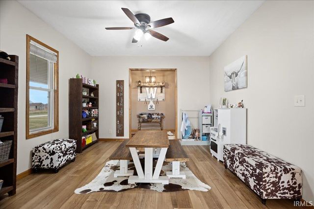 6229 N 200 E, Pine Village, IN 47975