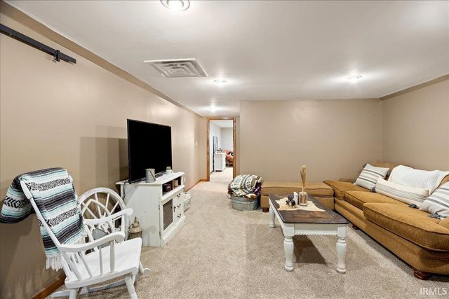 6229 N 200 E, Pine Village, IN 47975