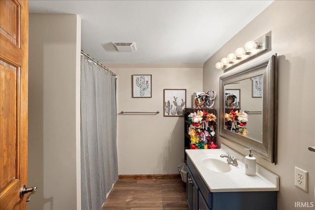 6229 N 200 E, Pine Village, IN 47975