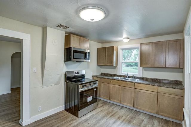 317 Stanley Street, Chippewa Falls, WI 54729