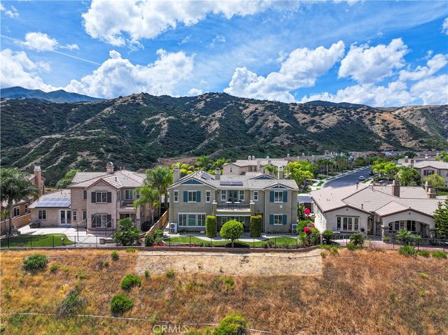 22470 Amber Eve, Corona, CA 92883