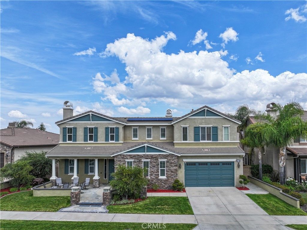 Image 1 of property listing at 22470 Amber Eve, Corona, CA 92883