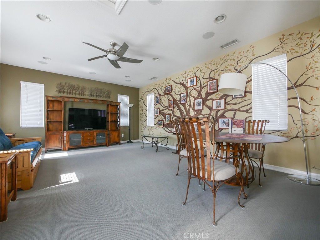 Image 20 of property listing at 22470 Amber Eve, Corona, CA 92883