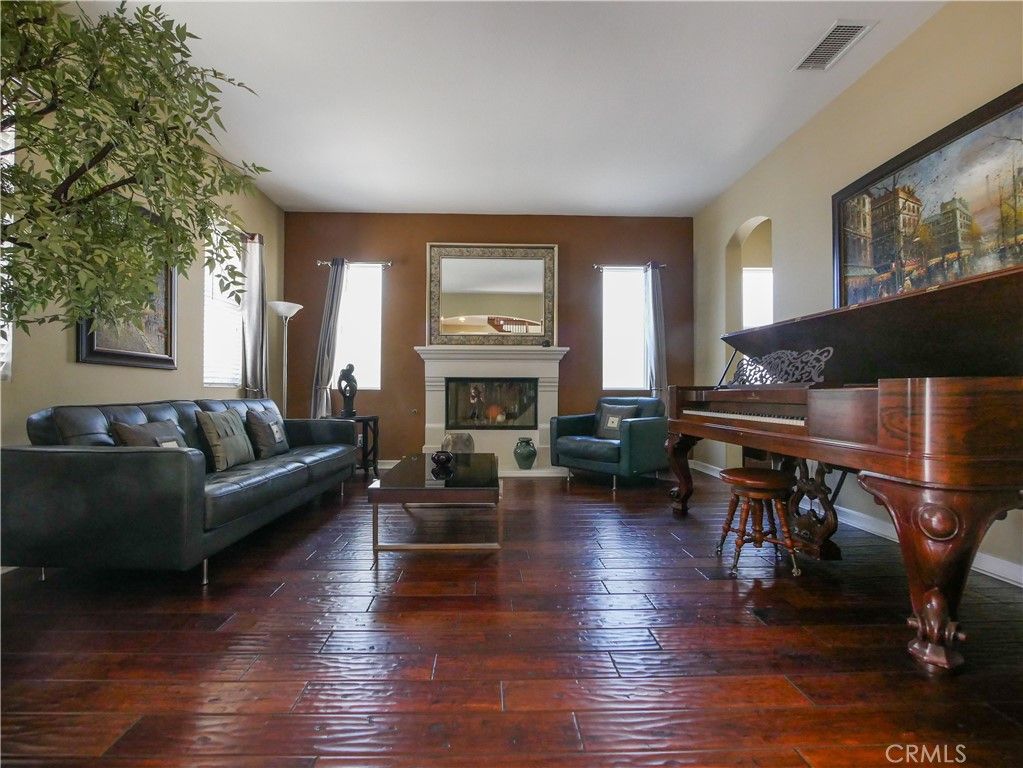 Image 24 of property listing at 22470 Amber Eve, Corona, CA 92883