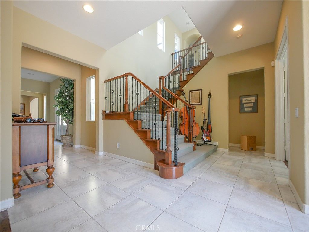 Image 25 of property listing at 22470 Amber Eve, Corona, CA 92883