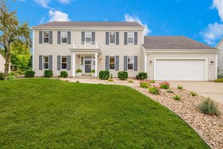 2110 Springbrook S, Waukesha, WI 53186