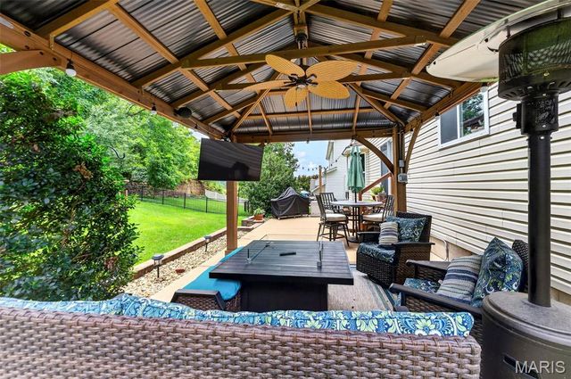 5234 Arrow Ridge Place, Imperial, MO 63052