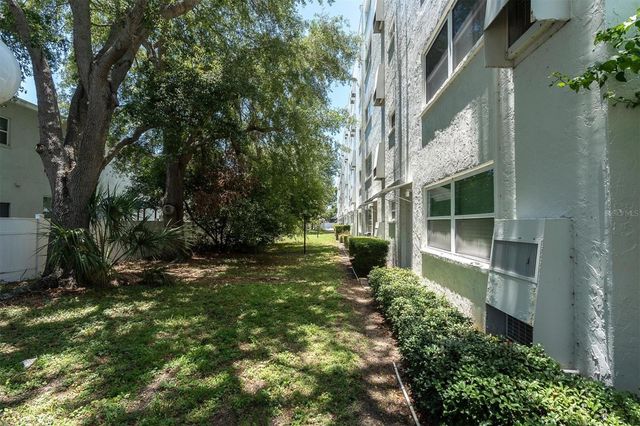 5060 76TH AVENUE N 402, Pinellas Park, FL 33781