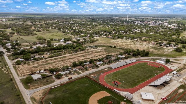 TBD N Windy Knoll, Devine, TX 78016