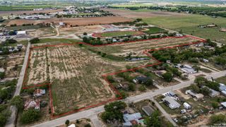 TBD N Windy Knoll, Devine, TX 78016