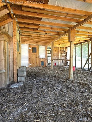 5158 Coldwater Road, Lapeer, MI 48446