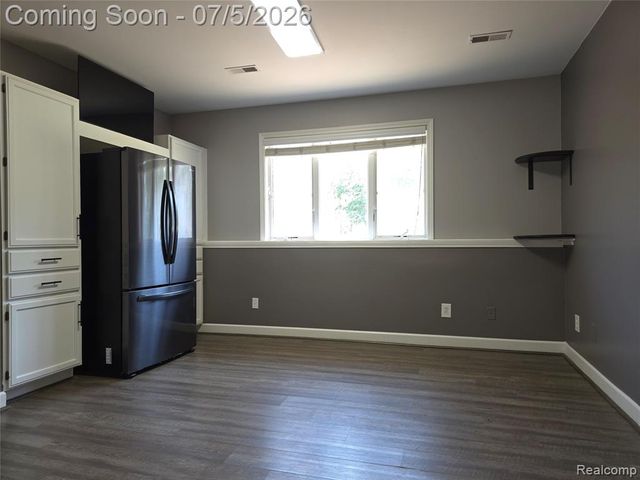 5158 Coldwater Road, Lapeer, MI 48446