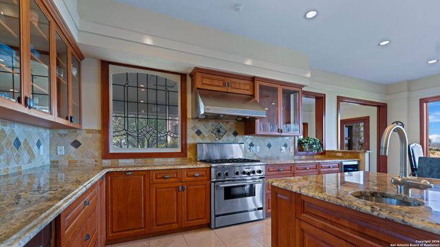 169 Shore Point, Canyon Lake, TX 78133