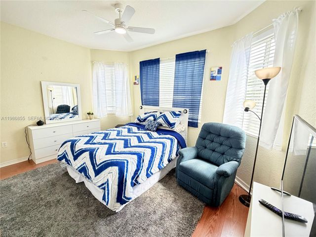 1403 SE 22nd Ln, Homestead, FL 33035