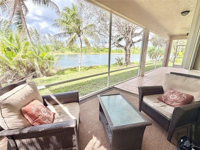 1403 SE 22nd Ln, Homestead, FL 33035