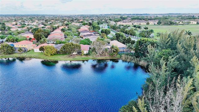 1403 SE 22nd Ln, Homestead, FL 33035