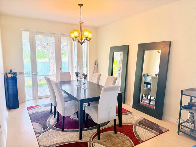 1403 SE 22nd Ln, Homestead, FL 33035