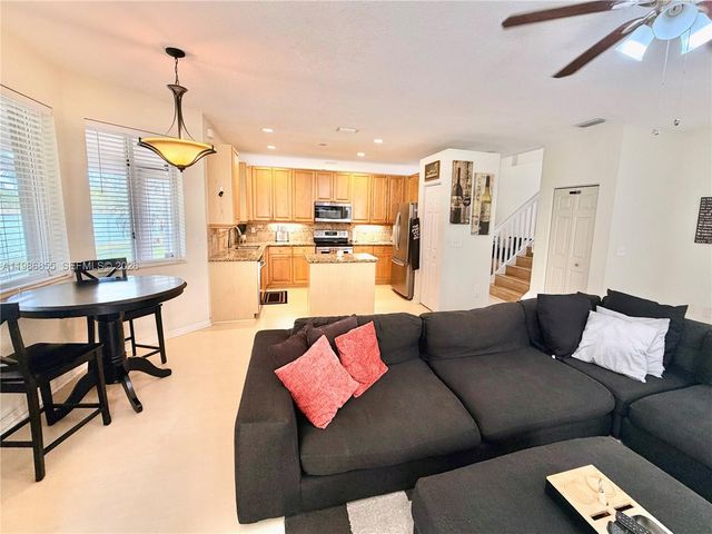 1403 SE 22nd Ln, Homestead, FL 33035