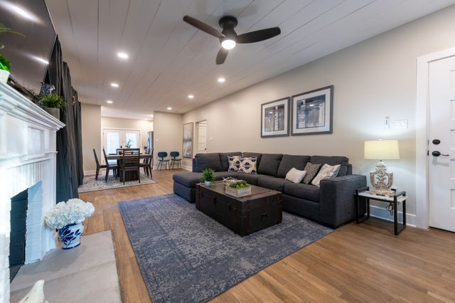 4512 Victor Street, Dallas, TX 75246