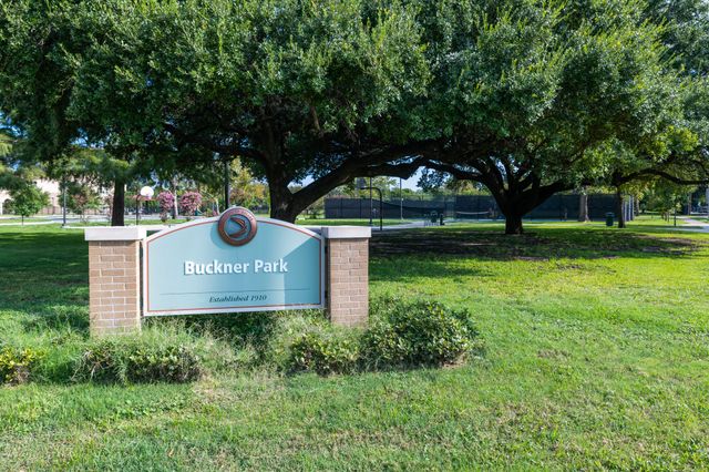 4512 Victor Street, Dallas, TX 75246