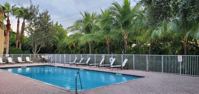 1272 Via Fiume, Boynton Beach, FL 33426