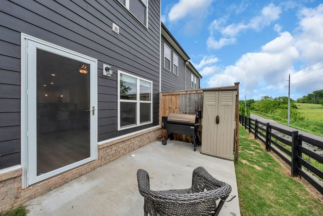 133 Dameron Private Dr, Hendersonville, TN 37075