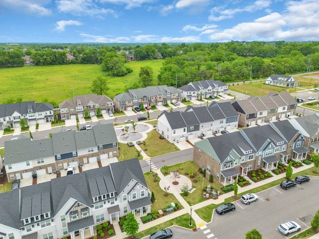 133 Dameron Private Dr, Hendersonville, TN 37075