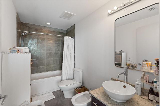 3029 NE 188th St 1019, Aventura, FL 33180