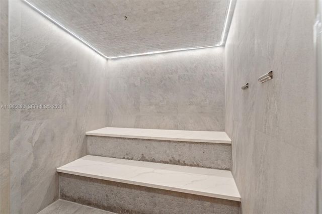 3029 NE 188th St 1019, Aventura, FL 33180