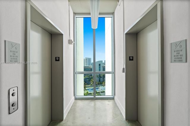 3029 NE 188th St 1019, Aventura, FL 33180